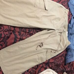 St. John’s Bay capris size PM tan in color